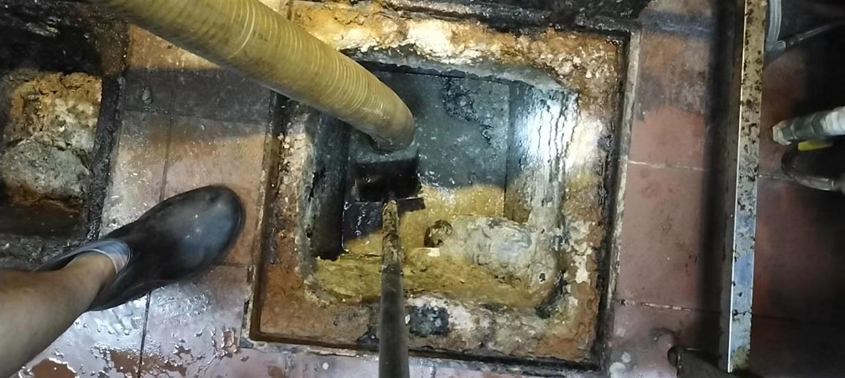 芦淞化油池清理-污水池清掏