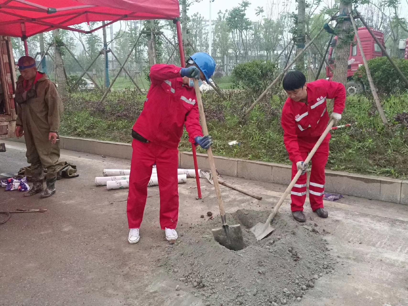 芦淞管道疏通哪家好】及时进行市政管道清淤